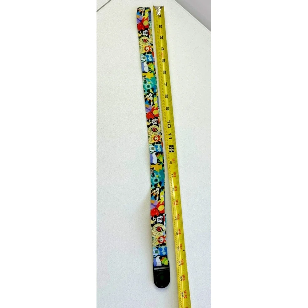 Disney‎ Parks Vinylmation Pin Lanyard Holder Mickey Friends Disneyland World